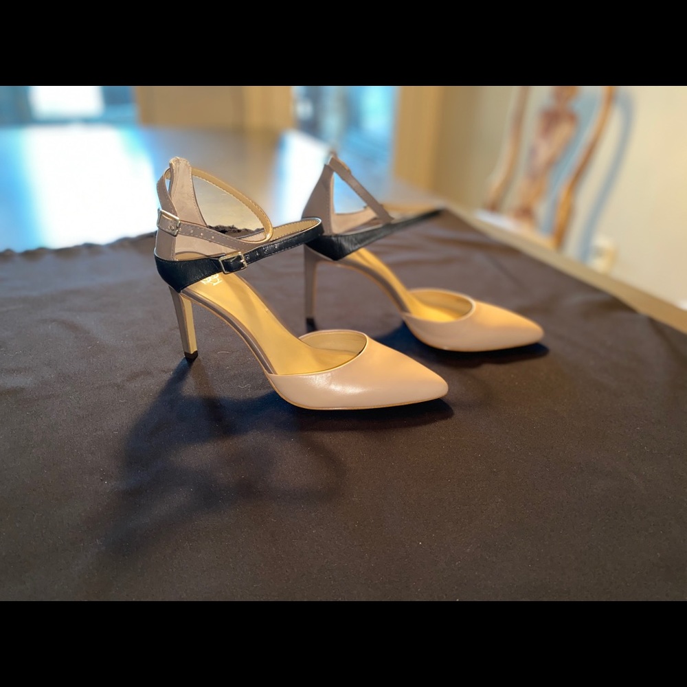 Ann Taylor Sleek & Sophisticated Heel